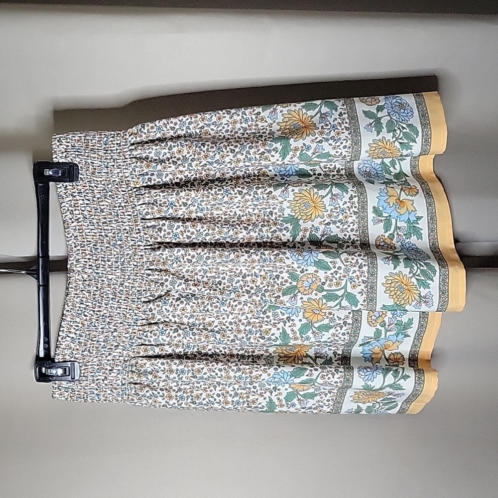 Shein Curve Skirt Midi Length All Over Floral Print